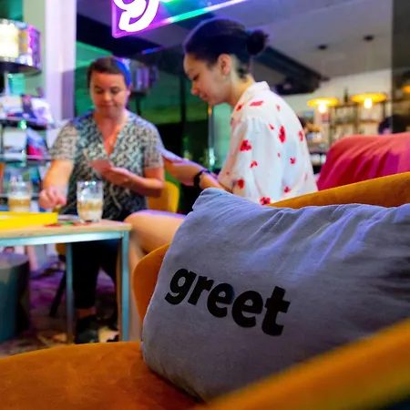 Hotel Greet