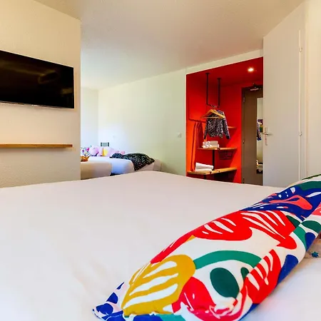 Greet Hotel 3*