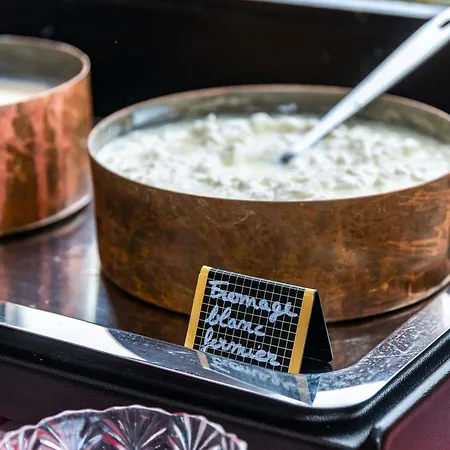 Greet Hotel Beaune (Cote d'Or)