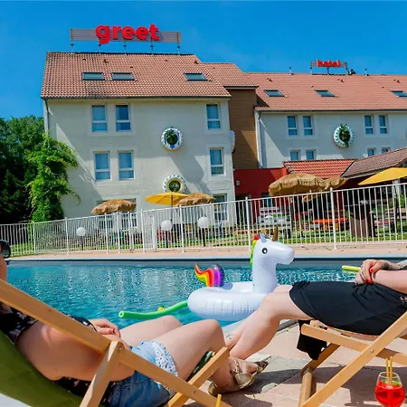 Greet Hotel